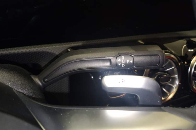 Used Mercedes-Benz A AMG 2024 AMG A 35 4MATIC Gear Lever