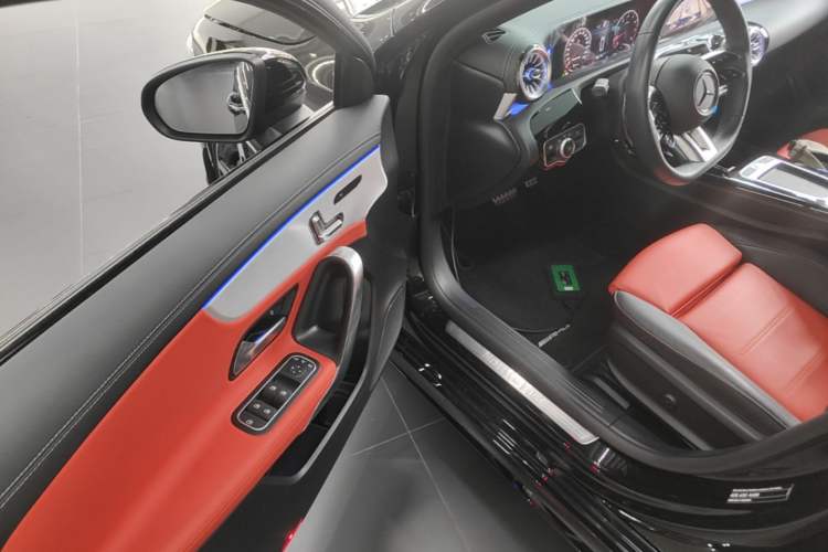 Used Mercedes-Benz A AMG 2025-Year Restyled AMG A 35 L 4MATIC Driver Seat