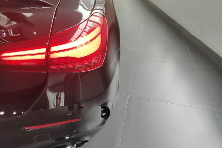 Used Mercedes-Benz A AMG 2025-Year Restyled AMG A 35 L 4MATIC Exterior 3