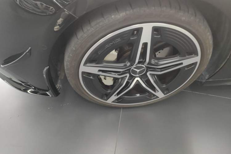 Used Mercedes-Benz A AMG 2025-Year Restyled AMG A 35 L 4MATIC Exterior 4
