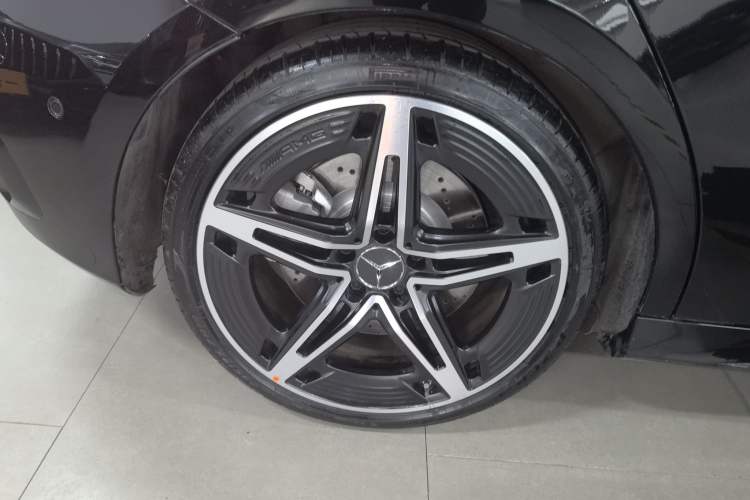 Used Mercedes-Benz A AMG 2025 AMG A 35 4MATIC Exterior 8