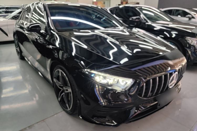 Used Mercedes-Benz A AMG 2025-Year Restyled AMG A 35 4MATIC Front Right 45 Deg