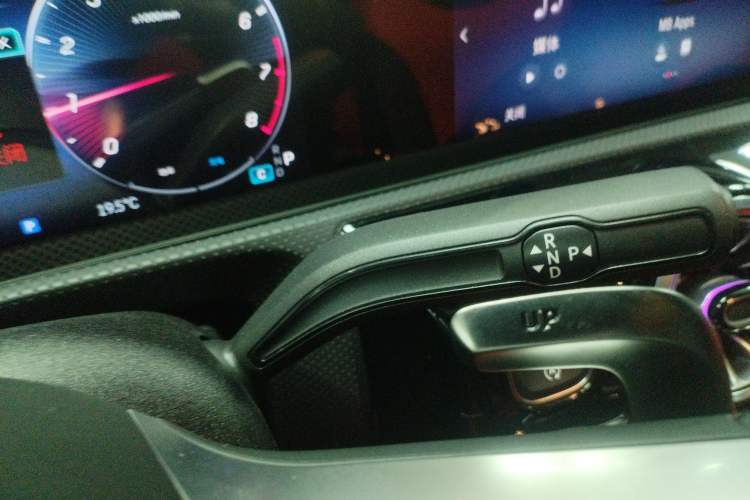 Used Mercedes-Benz A AMG 2025 AMG A 35 4MATIC Gear Lever