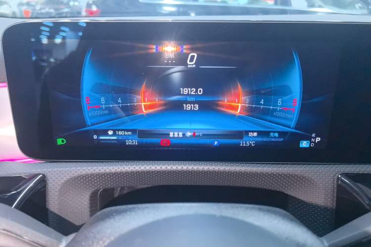 Used Mercedes-Benz A AMG 2025 AMG A 35 4MATIC Instrument Cluster
