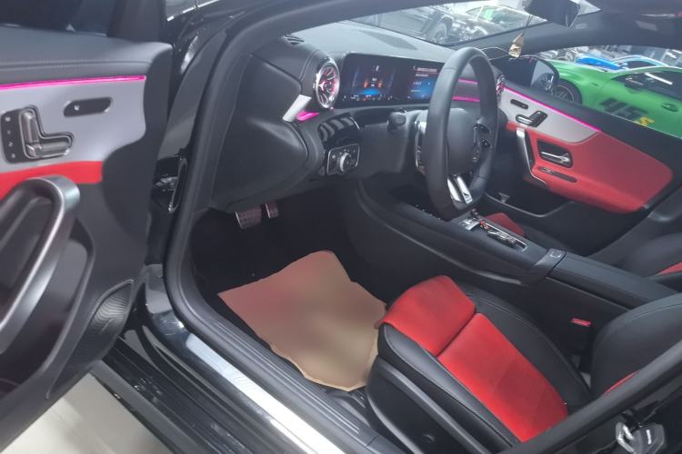 Used Mercedes-Benz A AMG 2025 AMG A 35 4MATIC Interior 3
