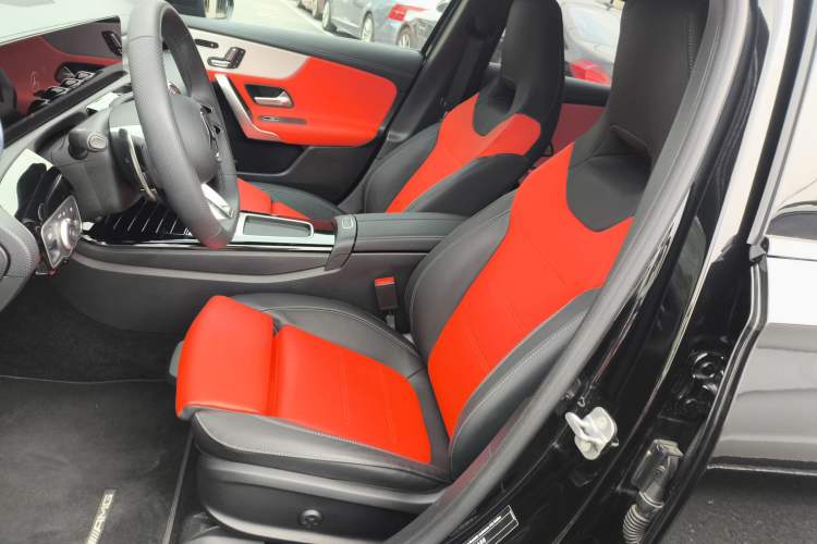 Used Mercedes-Benz A AMG 2025 AMG A 35 4MATIC Left Front Seat