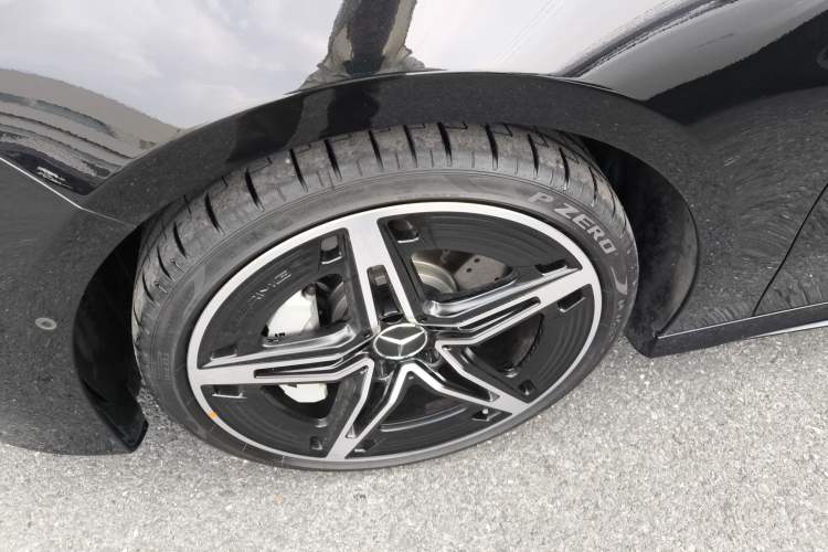 Used Mercedes-Benz A AMG 2025 AMG A 35 4MATIC Left Front Wheel Hub