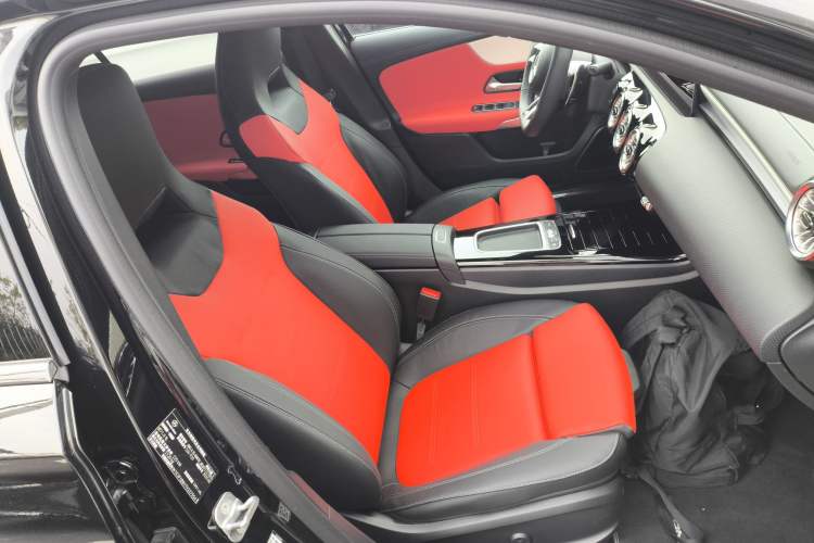 Used Mercedes-Benz A AMG 2025 AMG A 35 4MATIC Right Front Seat