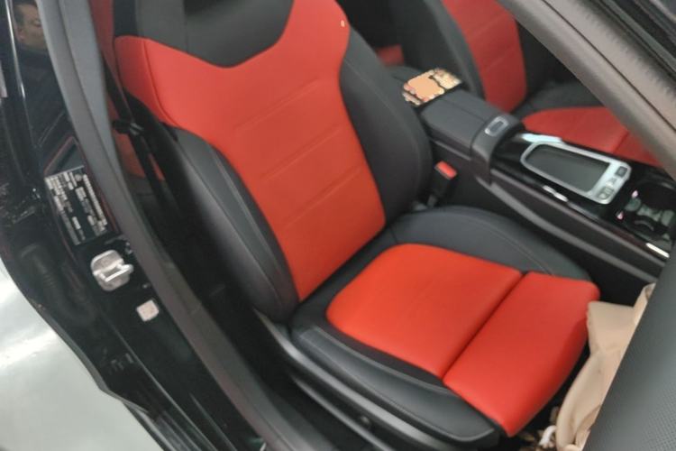 Used Mercedes-Benz A AMG 2025-Year Restyled AMG A 35 4MATIC Right Front Seat