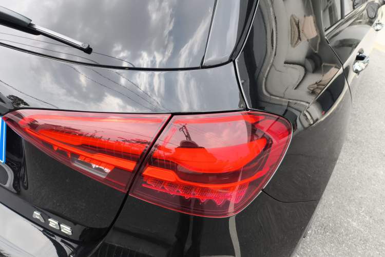 Used Mercedes-Benz A AMG 2025 AMG A 35 4MATIC Right Rear Taillight