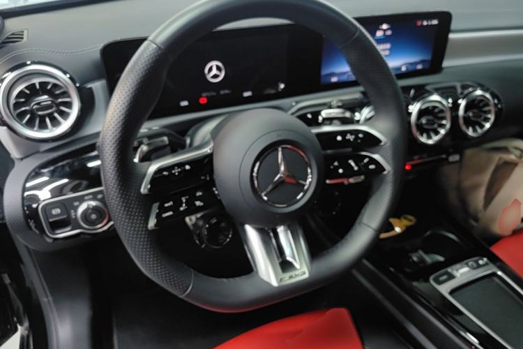 Used Mercedes-Benz A AMG 2025-Year Restyled AMG A 35 4MATIC Steering Wheel