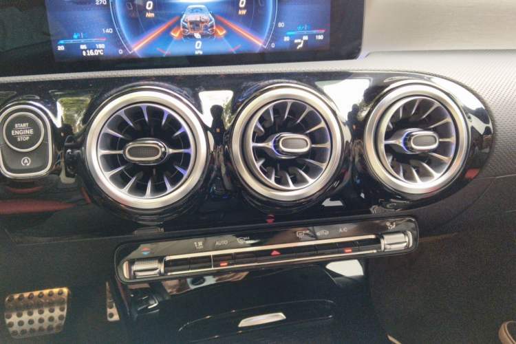 Used Mercedes-Benz A AMG 2025 AMG A 35 4MATIC Audio And AC Panel