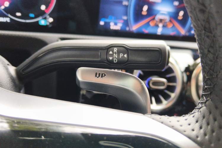 Used Mercedes-Benz A AMG 2025 AMG A 35 4MATIC Gear Lever