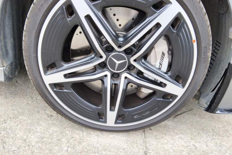 Used Mercedes-Benz A AMG 2025 AMG A 35 4MATIC Right Front Wheel Hub
