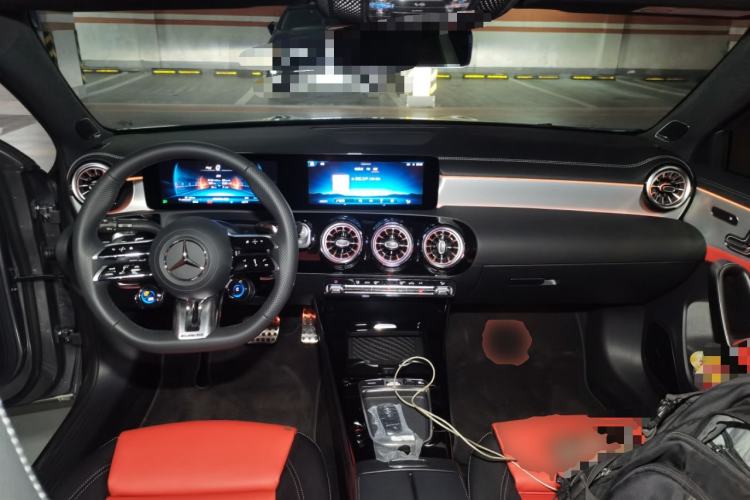 Used Mercedes-Benz A AMG 2025-Year Restyled AMG A 35 4MATIC Center Console