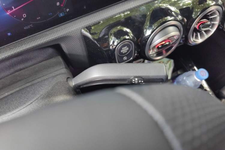 Used Mercedes-Benz A AMG 2025-Year Restyled AMG A 35 L 4MATIC Gear Lever