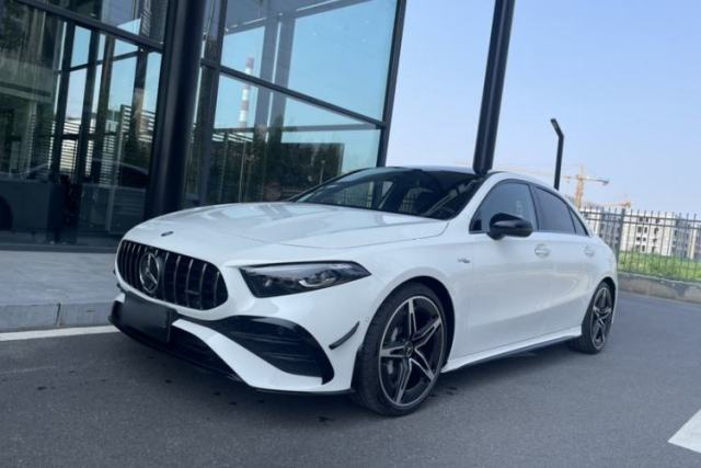 Używany Mercedes-Benz A AMG 2025 AMG A 35 L 4MATIC