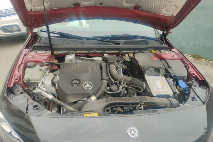 Used Mercedes-Benz A-Class 2020 Restyled A 200 L Sport Sedan Fashion Version Engine Bay