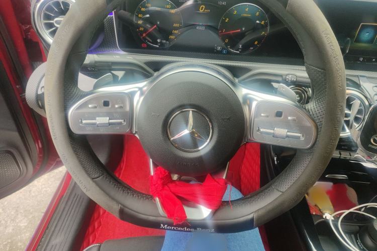Used Mercedes-Benz A-Class 2020 Restyled A 200 L Sport Sedan Fashion Version Steering Wheel