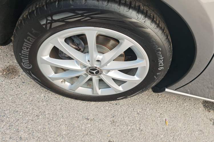 Used Mercedes-Benz A-Class 2022 Second Facelift A 200 Fashion Version Right Rear Wheel Hub