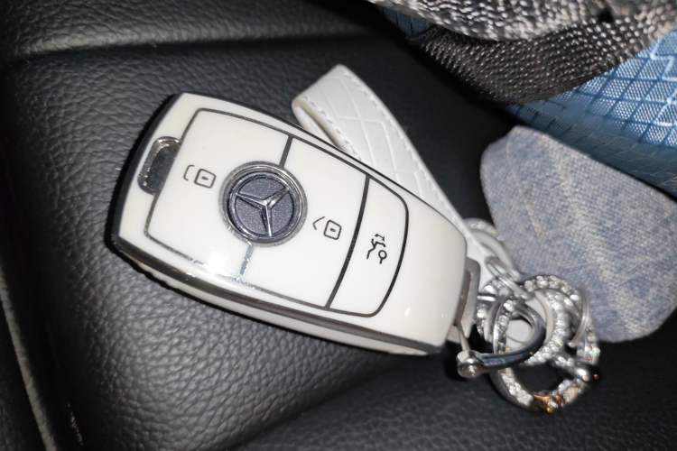 Used Mercedes-Benz A-Class 2020 Second Facelift A 180 L Sport Sedan Vehicle Key