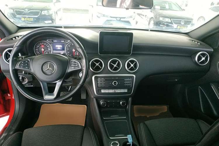 Used Mercedes-Benz A-Class 2017 Revised A 200 Dynamic Edition Interior 2