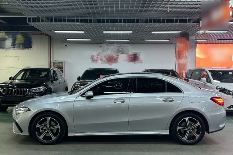 Used Mercedes-Benz A-Class 2025 A 200 L Fashion Model Exterior 3