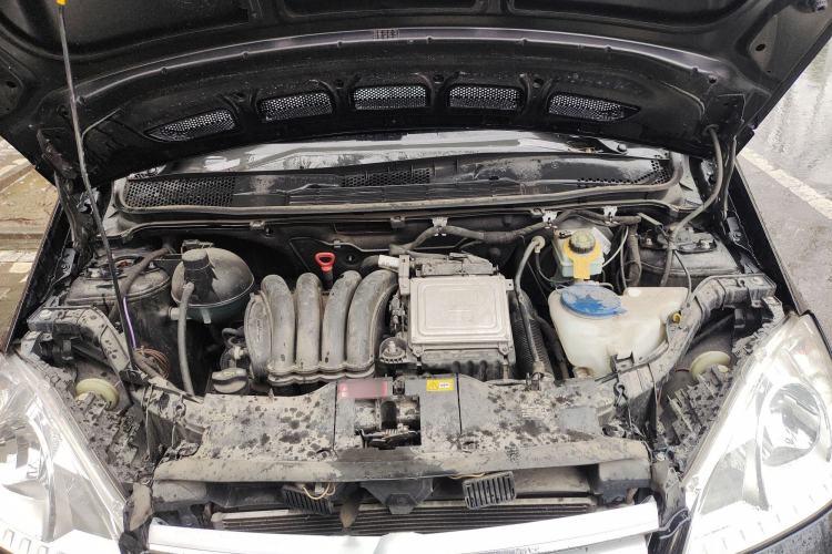 Used Mercedes-Benz A-Class 2011 A 160 Engine Bay