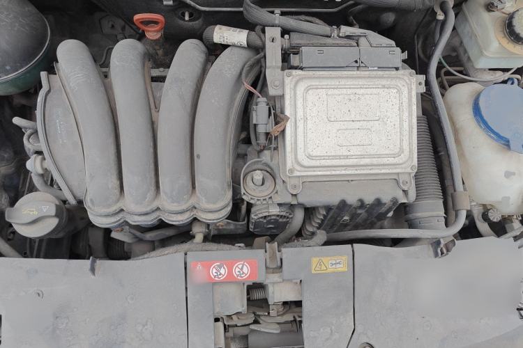 Used Mercedes-Benz A-Class 2011 A 160 Engine Bay