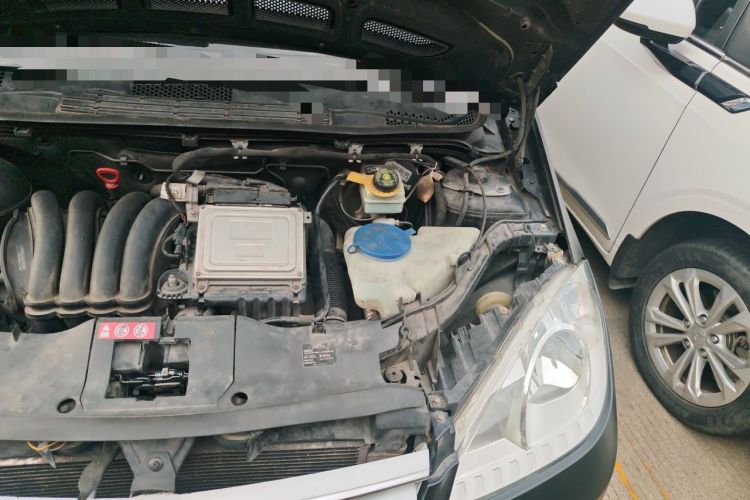 Used Mercedes-Benz A-Class 2011 A 160 Engine Bay Left