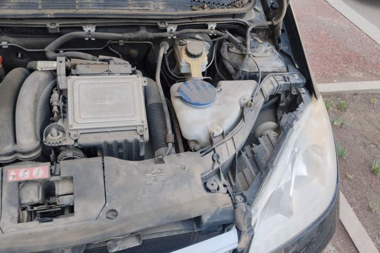 Used Mercedes-Benz A-Class 2011 A 180 Engine Bay Left
