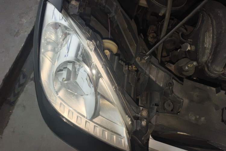 Used Mercedes-Benz A-Class 2011 A 160 Engine Bay Right