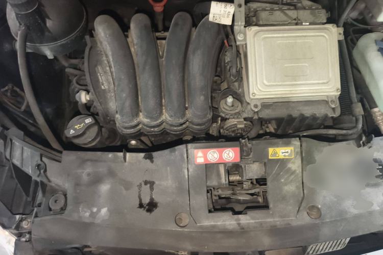 Used Mercedes-Benz A-Class 2011 A 160 Engine Bay