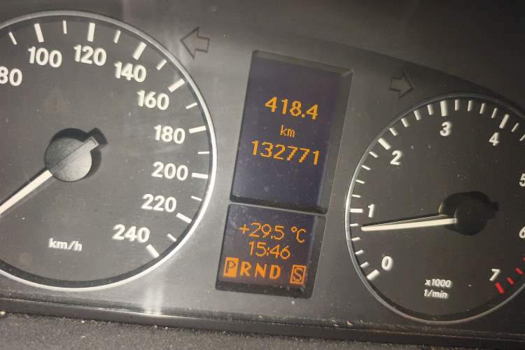 Used Mercedes-Benz A-Class 2011 A 160 Odometer Close Up