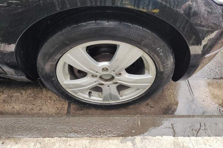 Used Mercedes-Benz A-Class 2011 A 160 Right Front Wheel Hub