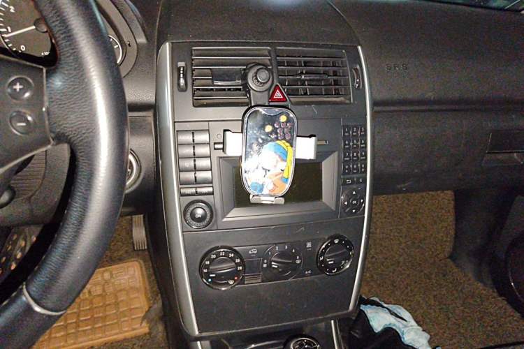 Used Mercedes-Benz A-Class 2011 A 160 Audio And AC Panel