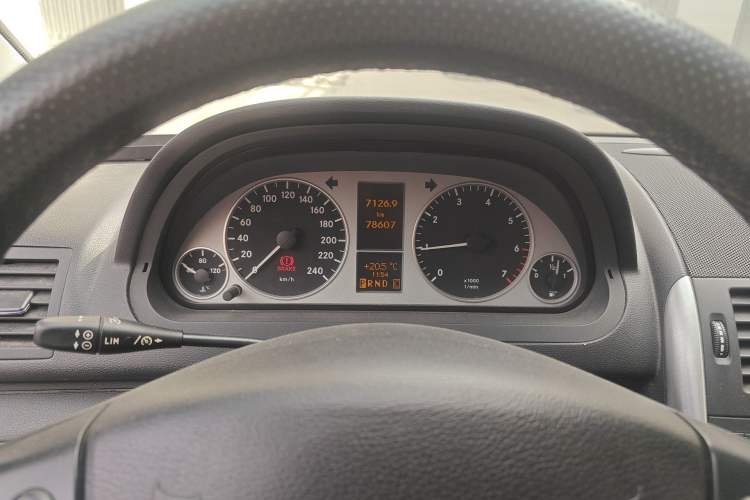 Used Mercedes-Benz A-Class 2011 A 180 Instrument Cluster