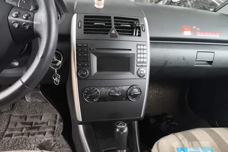 Used Mercedes-Benz A-Class 2011 A 160 Audio And AC Panel