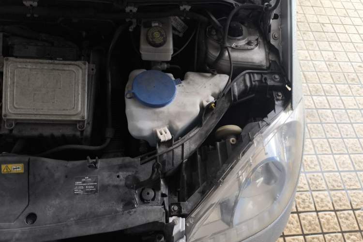Used Mercedes-Benz A-Class 2011 A 160 Engine Bay Left