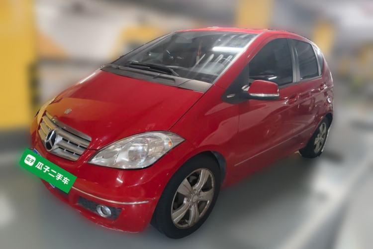 Ojetý Mercedes-Benz A-Class 2011 A 160 Guazi used car, China used car export, Used car for sale, Used cars, Cheapest cars for sale