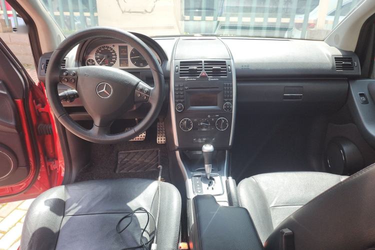 Used Mercedes-Benz A-Class 2011 A 180 Center Console