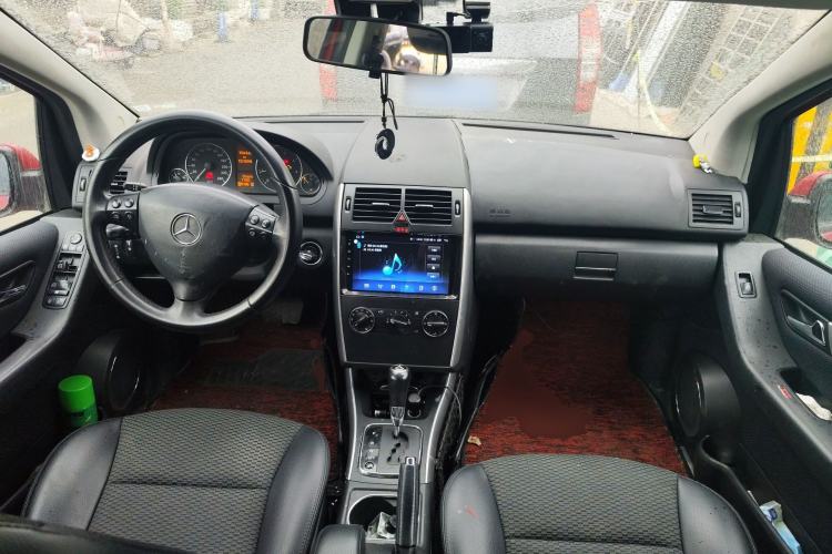Used Mercedes-Benz A-Class 2011 A 160 Center Console