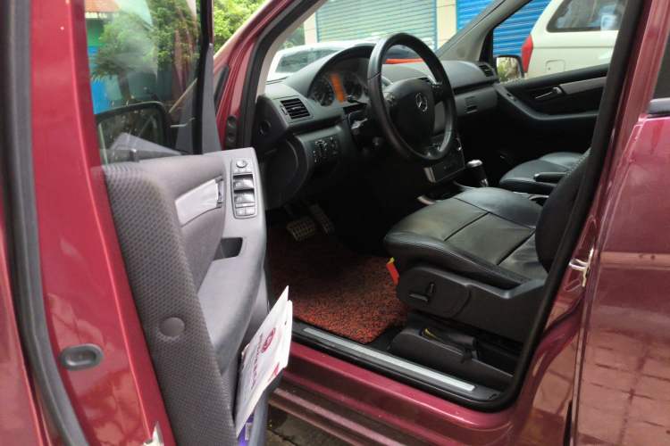 Used Mercedes-Benz A-Class 2011 A 180 Driver Seat