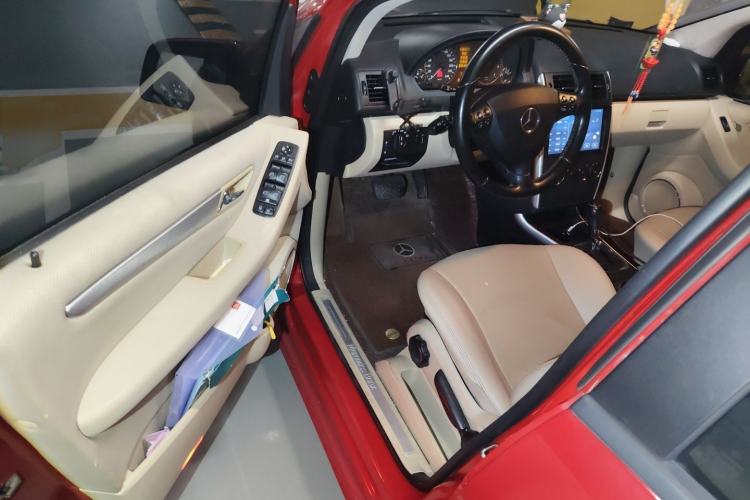 Used Mercedes-Benz A-Class 2011 A 160 Driver Seat