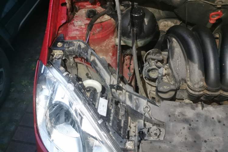Used Mercedes-Benz A-Class 2011 A 160 Engine Bay Right