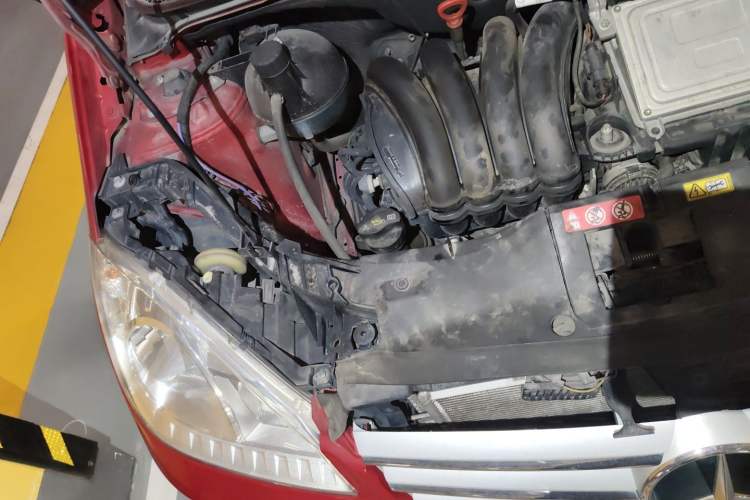 Used Mercedes-Benz A-Class 2011 A 160 Engine Bay Right