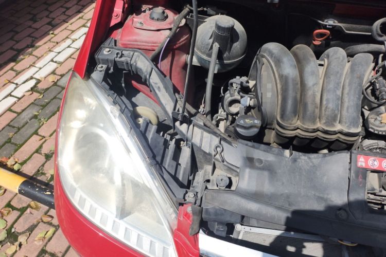 Used Mercedes-Benz A-Class 2011 A 180 Engine Bay Right