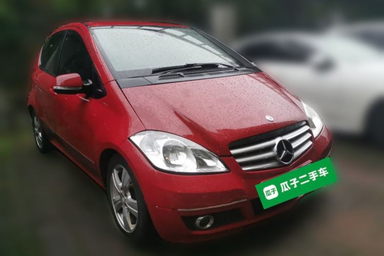 Used Mercedes-Benz A-Class 2011 A 160 Front Right 45 Deg