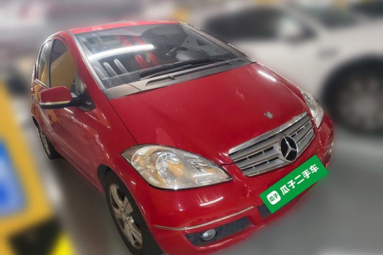 Used Mercedes-Benz A-Class 2011 A 160 Front Right 45 Deg