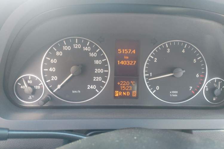 Used Mercedes-Benz A-Class 2011 A 160 Odometer Close Up